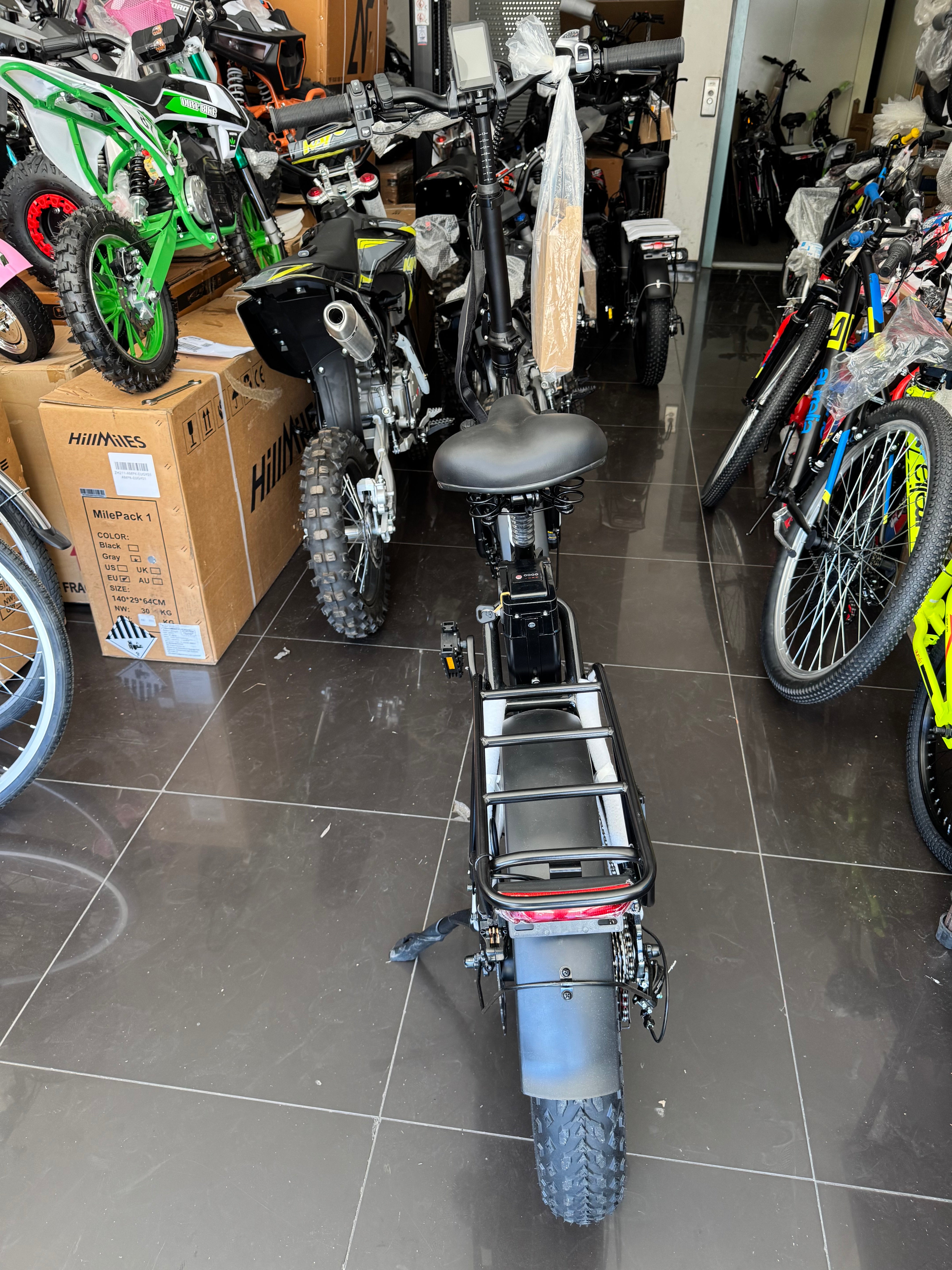 E-Bike Wizy A10 - Motore 250W - Batteria 48V 15,6Ah - Freni Idraulici