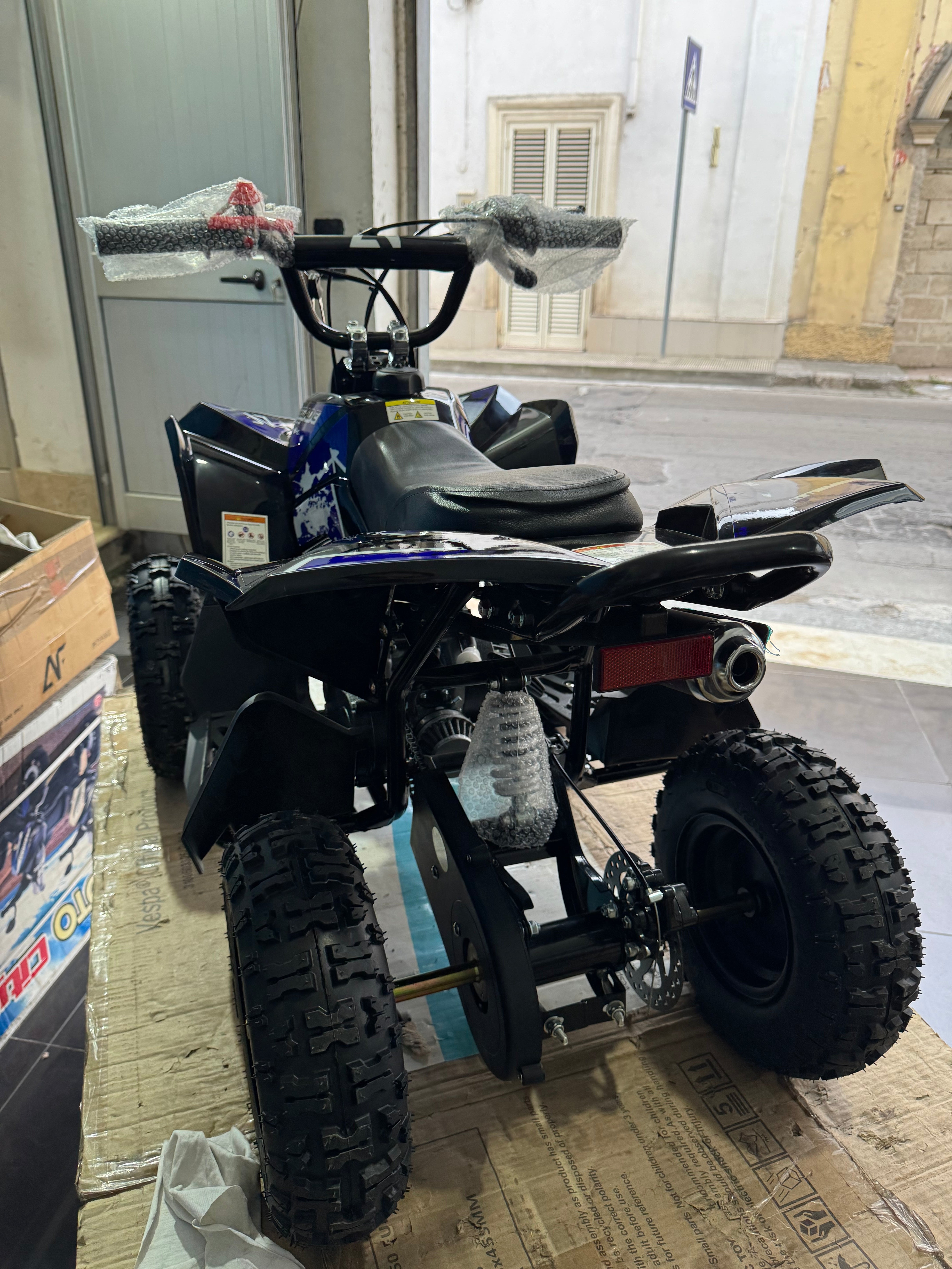 MINI QUAD RENEGADE - 49cc 2 Tempi -  Avviamento easy start - ruote 6