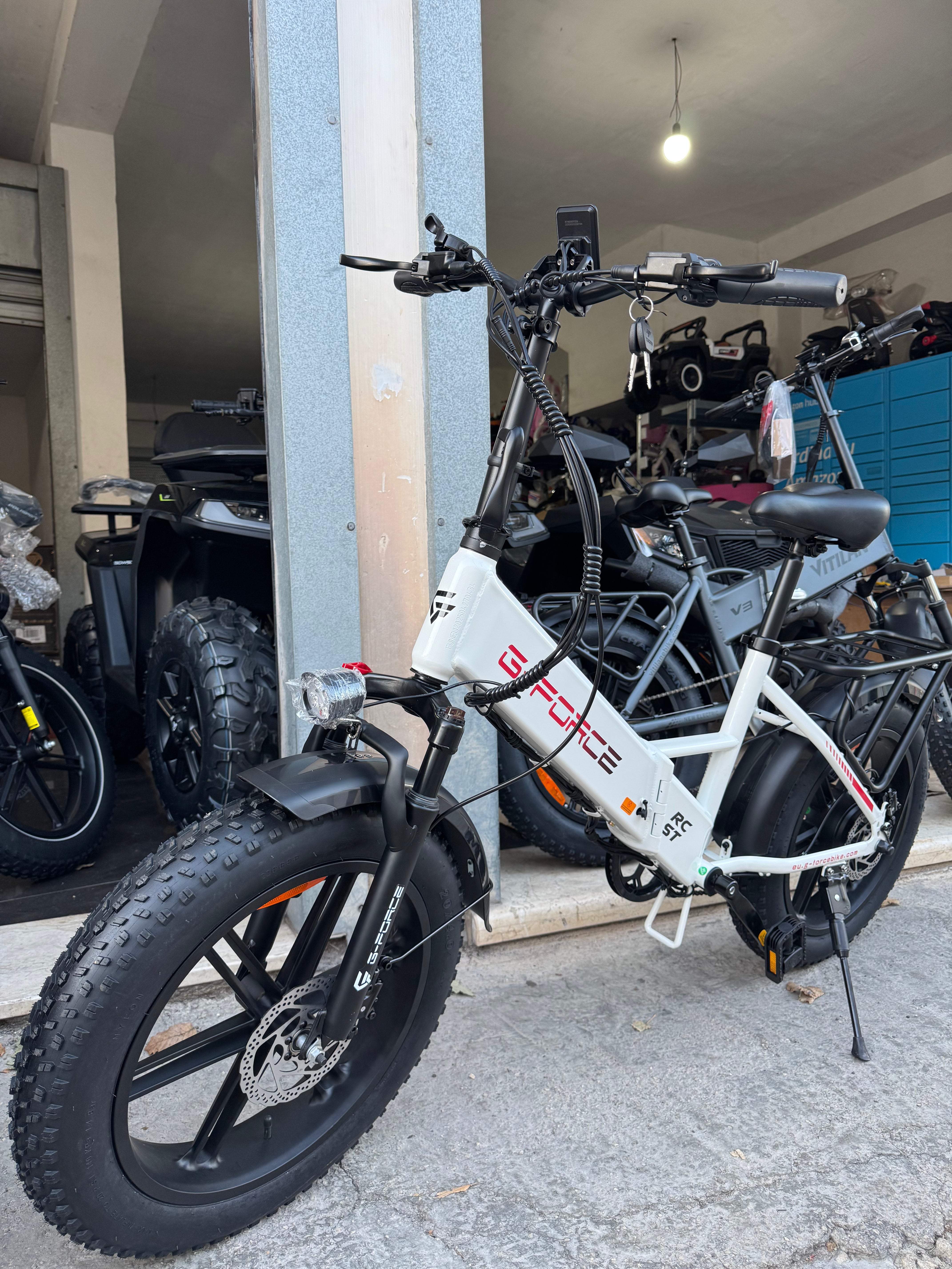 New G-FORCE RC ST E-BIKE CON MOTORE 250W BATTERIA 48V 14Ah e FRENI IDRAULICI *PRODOTTO NUOVO DA ESPOSIZIONE* *SPEDITA ASSEMBLATA*